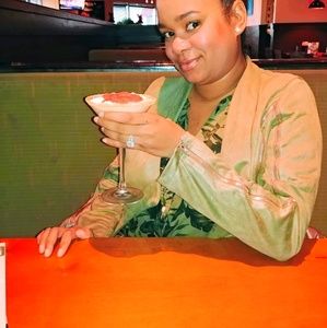 Meet your Posher, Celia